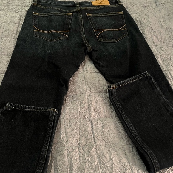 Holister Womens dark wash jeans size 28x30 - Picture 3 of 3